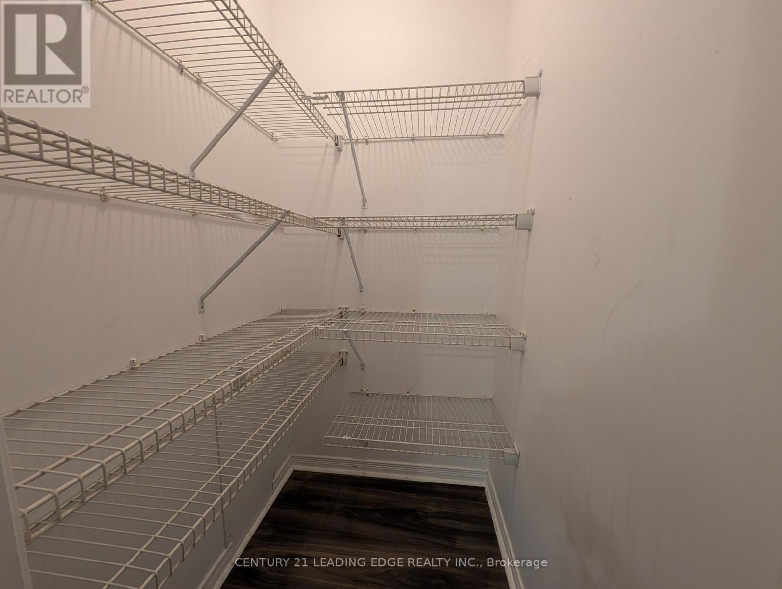 3 - 736 Kingston Road Property Photo 10