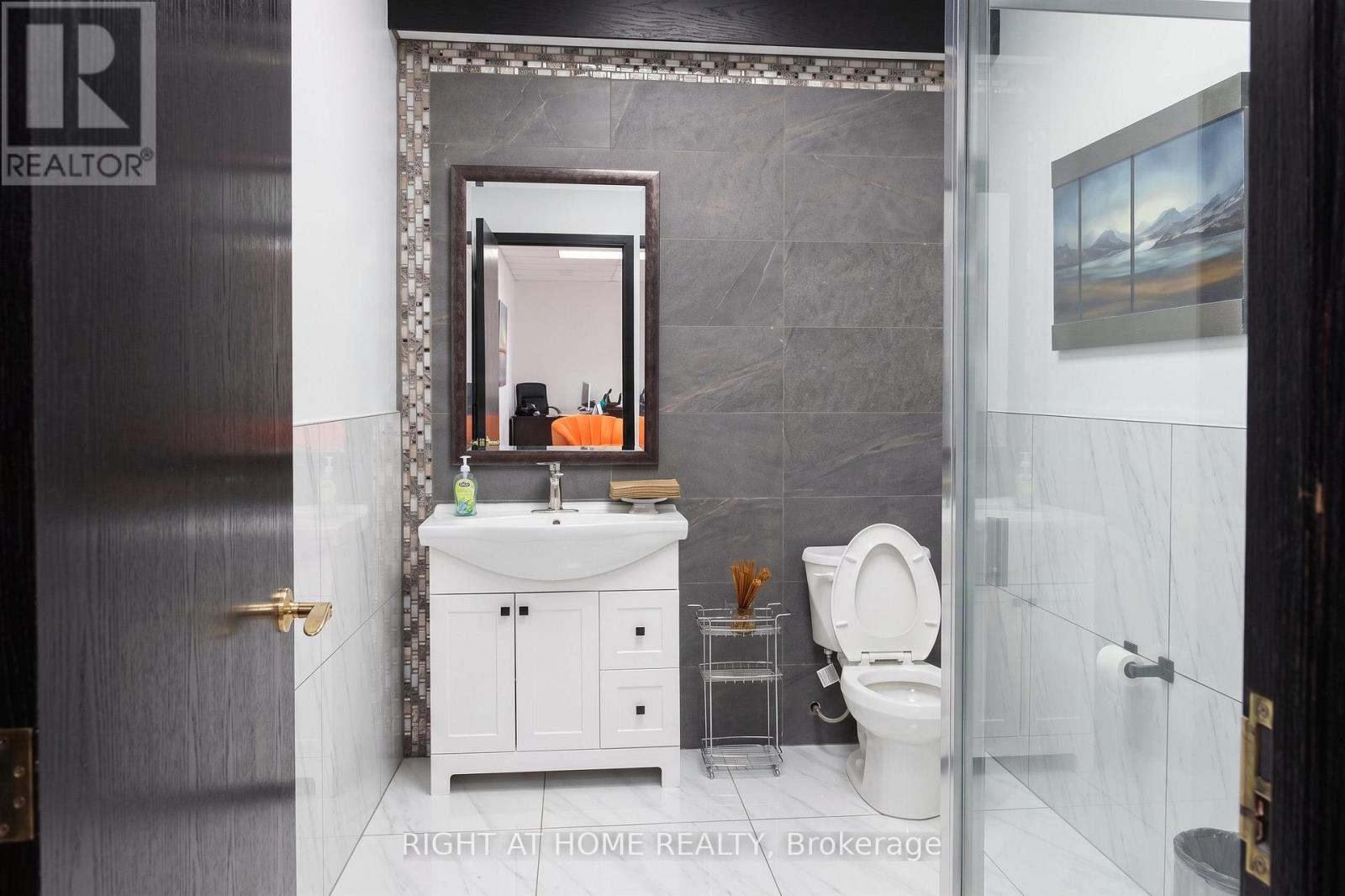 61 Maybrook Drive Property Photo 25