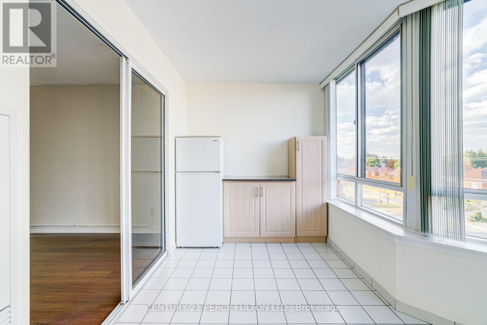 504 - 11753 Sheppard Avenue E Property Photo 10