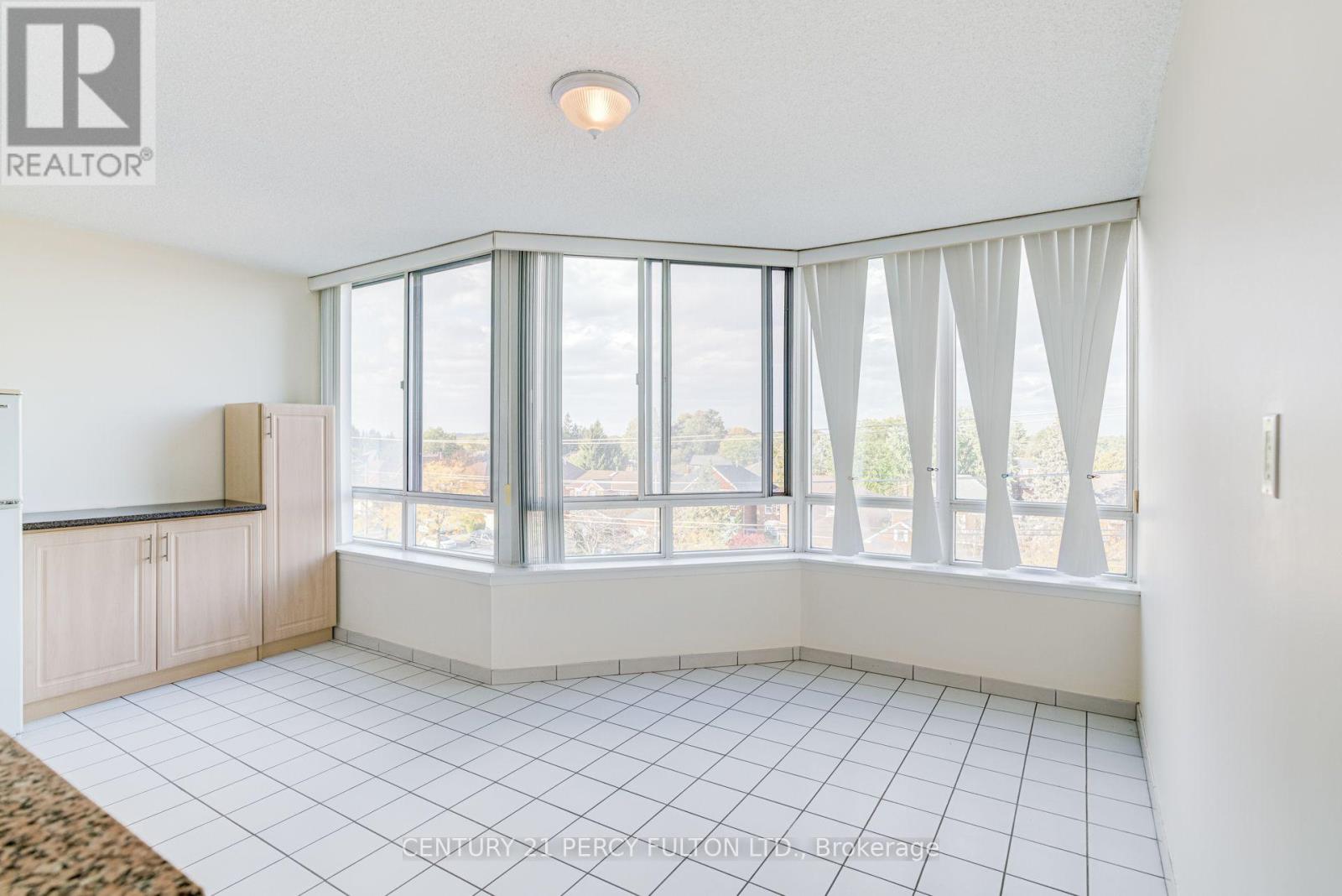 504 - 11753 Sheppard Avenue E Property Photo 11