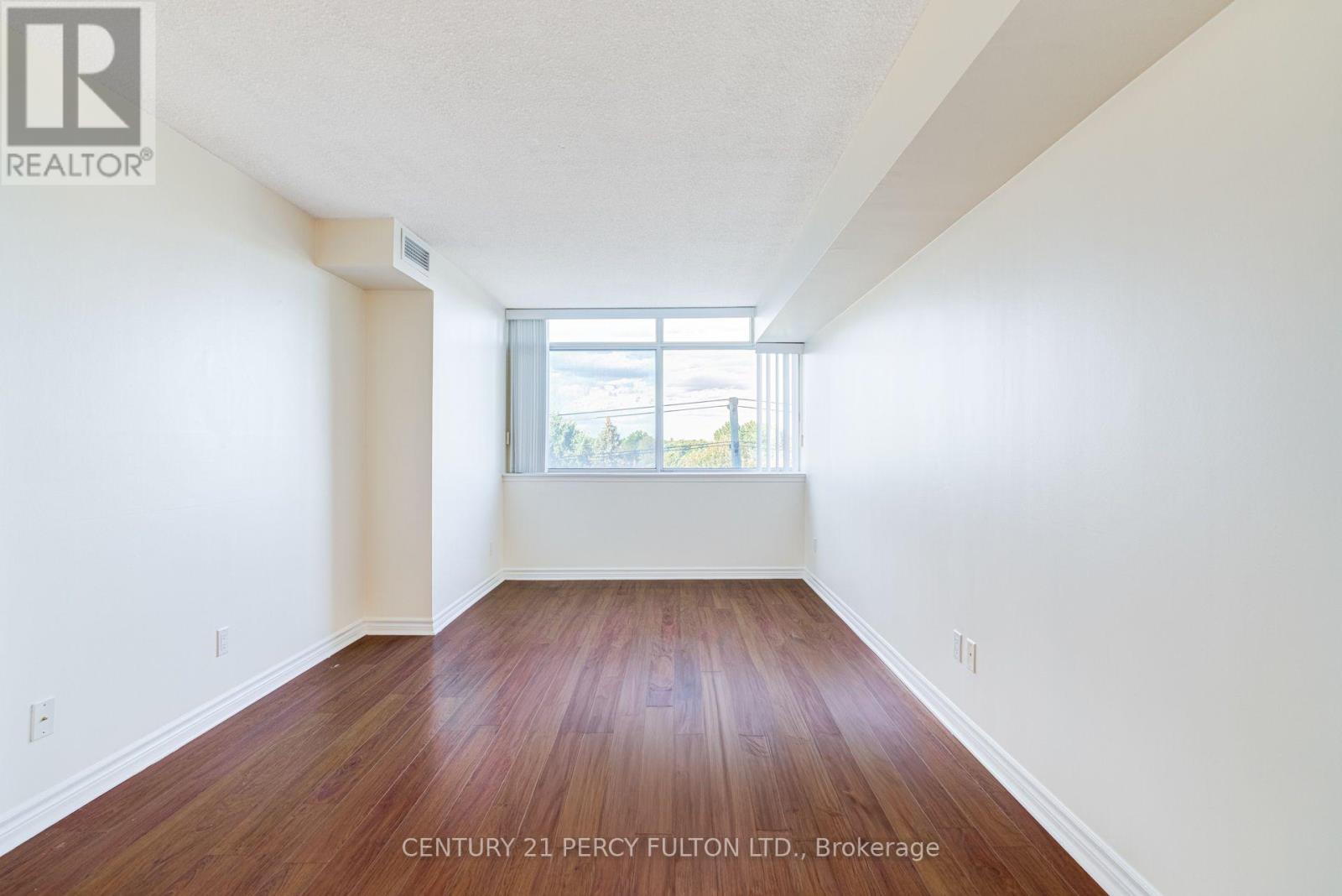 504 - 11753 Sheppard Avenue E Property Photo 18