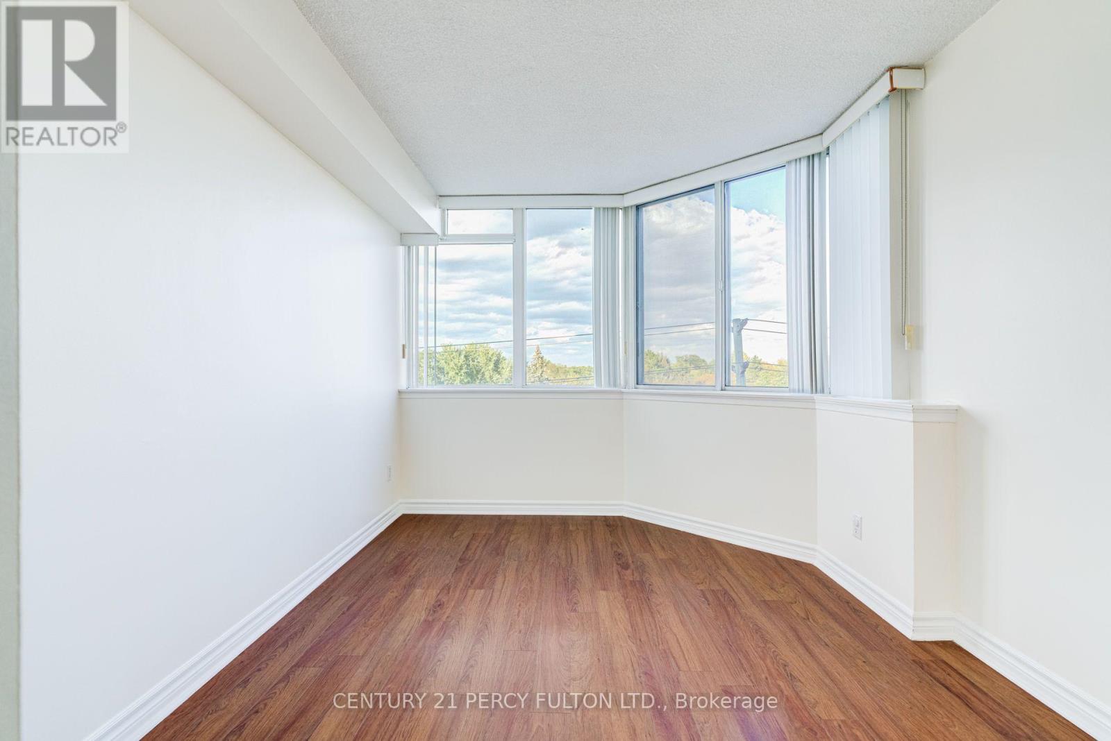 504 - 11753 Sheppard Avenue E Property Photo 22
