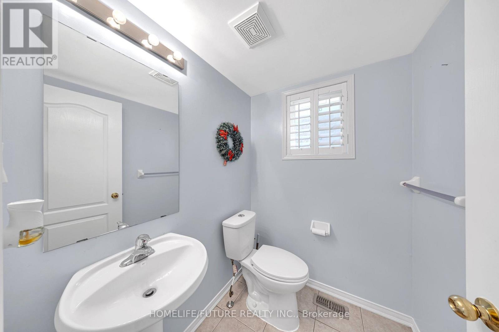 17 Grainger Crescent Property Photo 6
