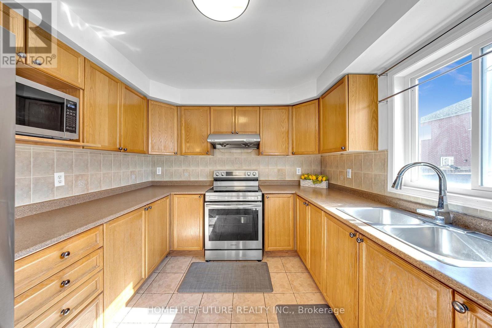 17 Grainger Crescent Property Photo 14