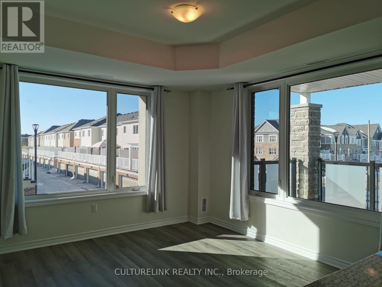 302 - 1034 Reflection Place Property Photo 11