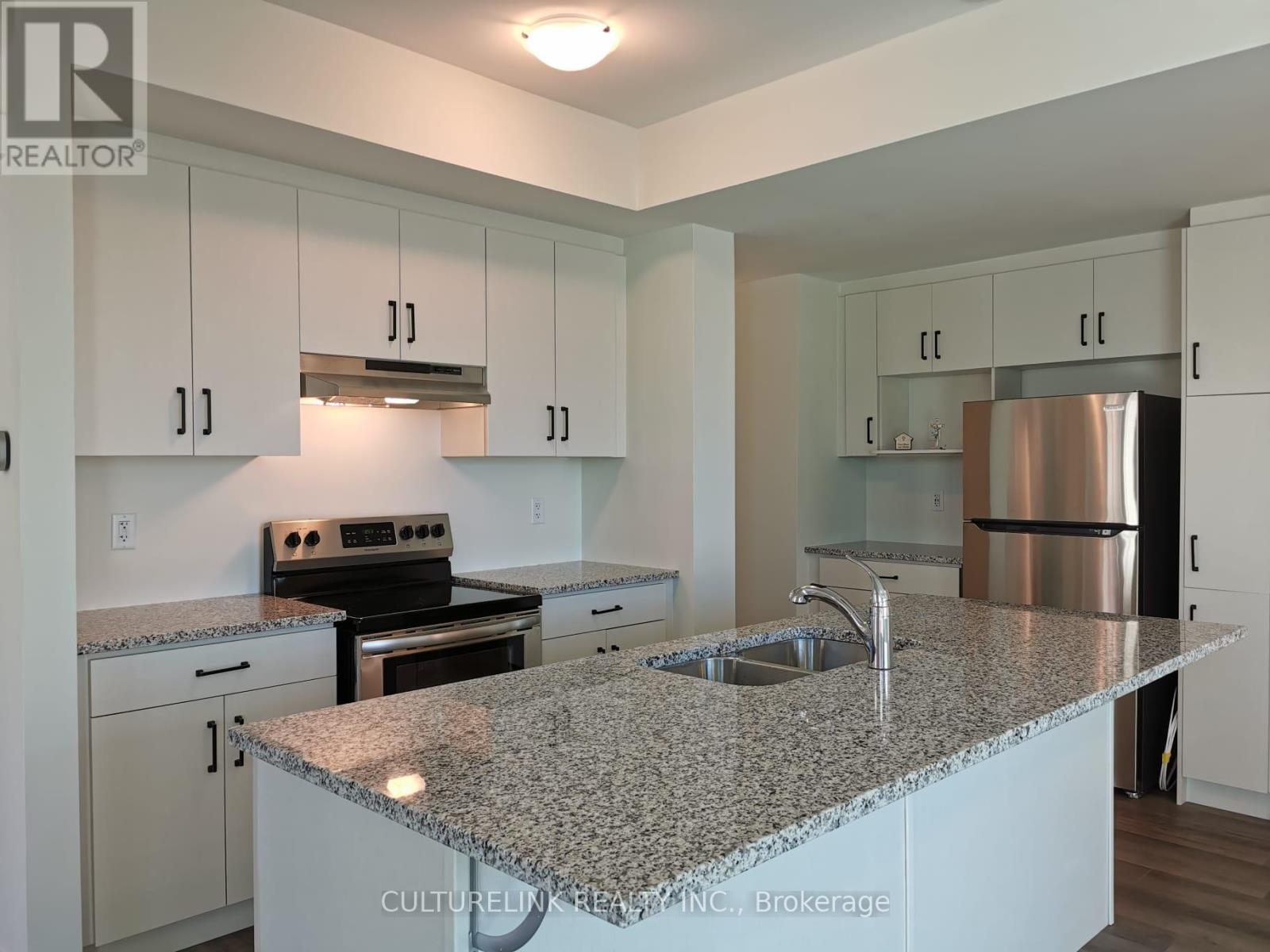 302 - 1034 Reflection Place Property Photo 13