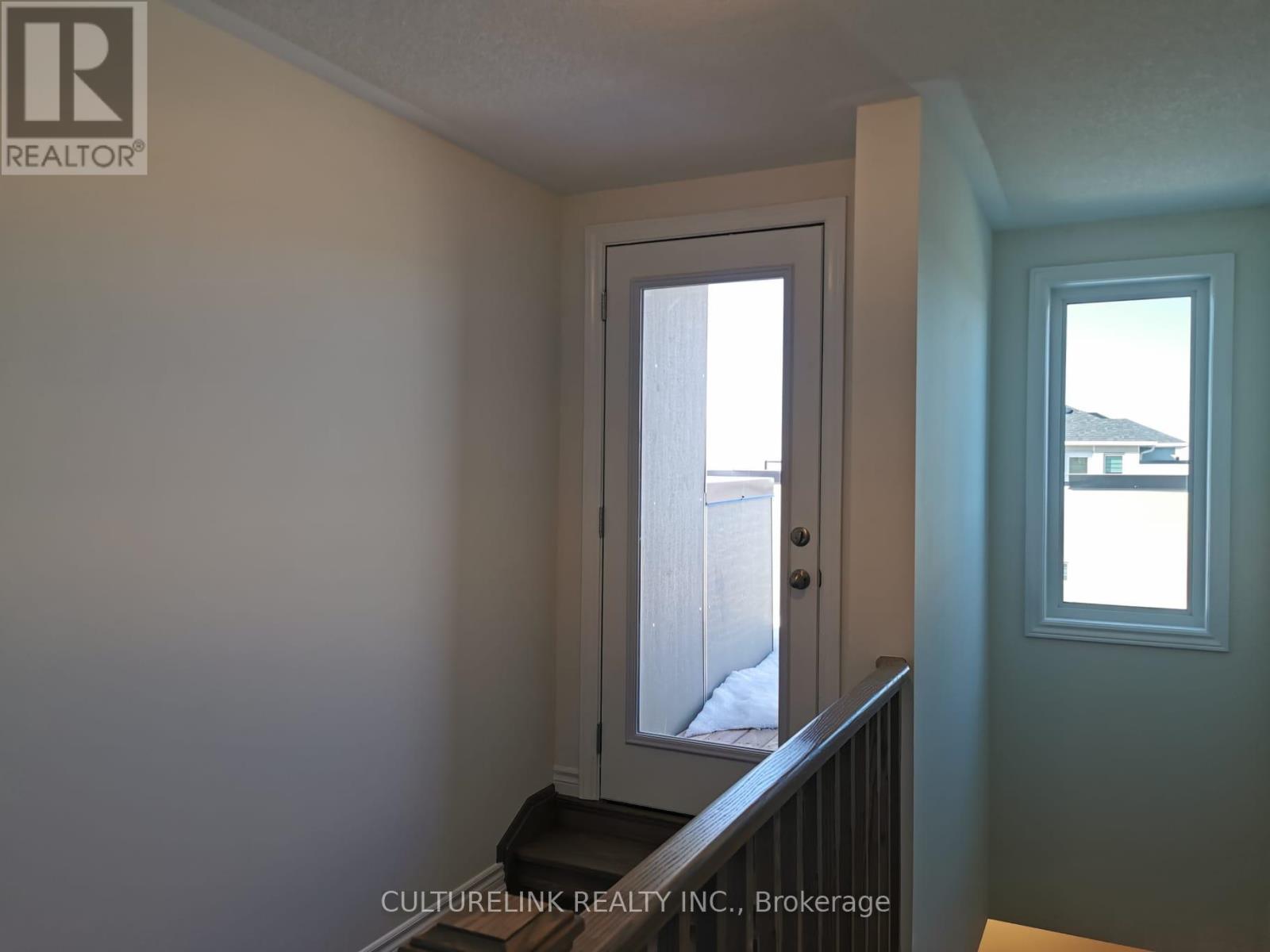 302 - 1034 Reflection Place Property Photo 30