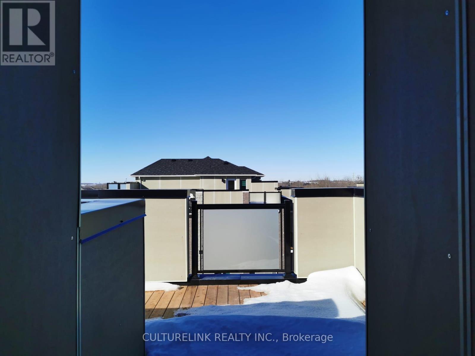 302 - 1034 Reflection Place Property Photo 31