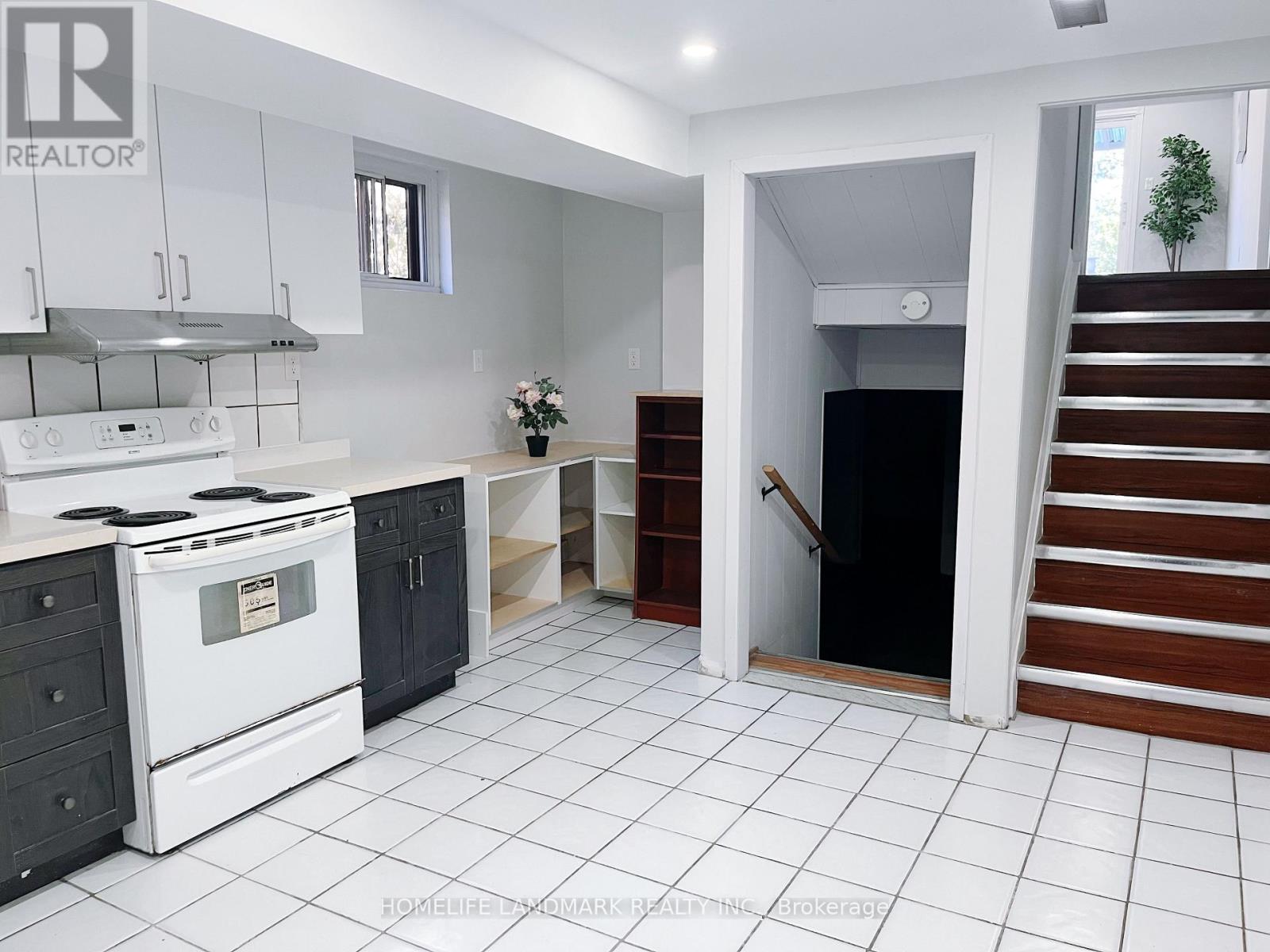 6 Snowhill Crescent Property Photo 17