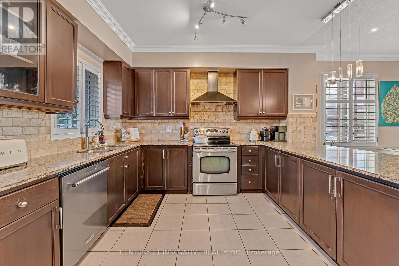 99 John Bell Crescent Property Photo 10