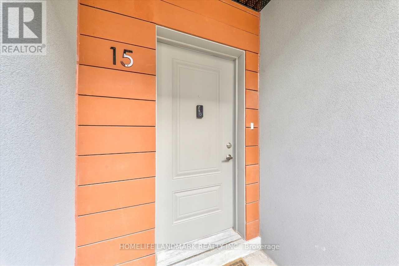 15 - 70 Orchid Place Drive Property Photo 4