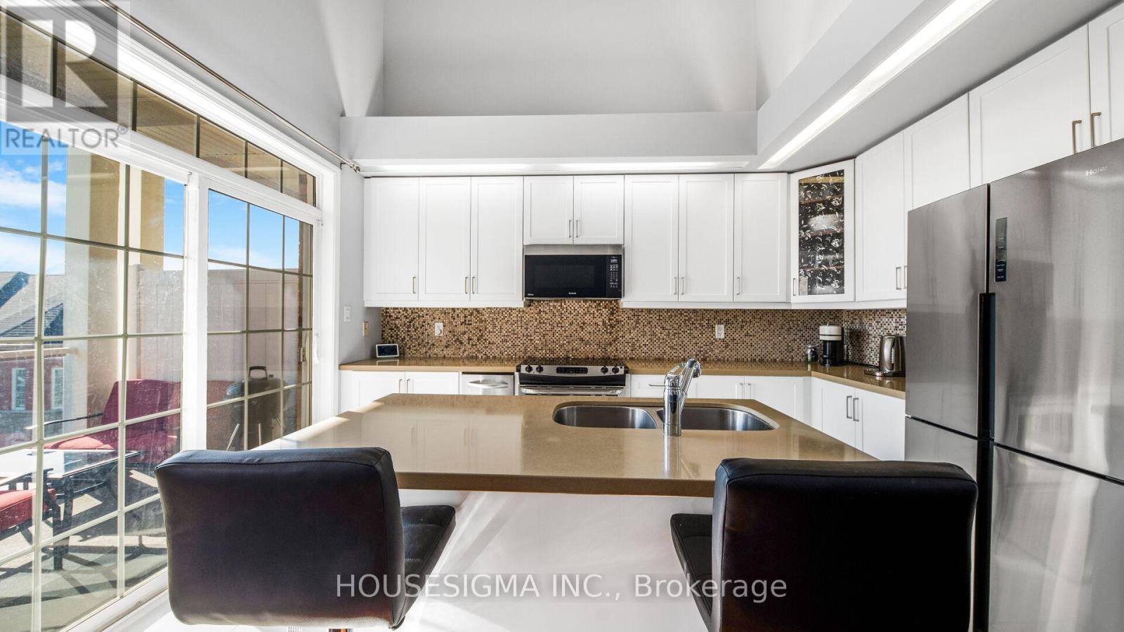 18 Lovegrove Lane Property Photo 6