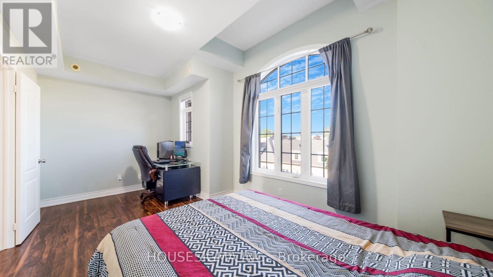 18 Lovegrove Lane Property Photo 18