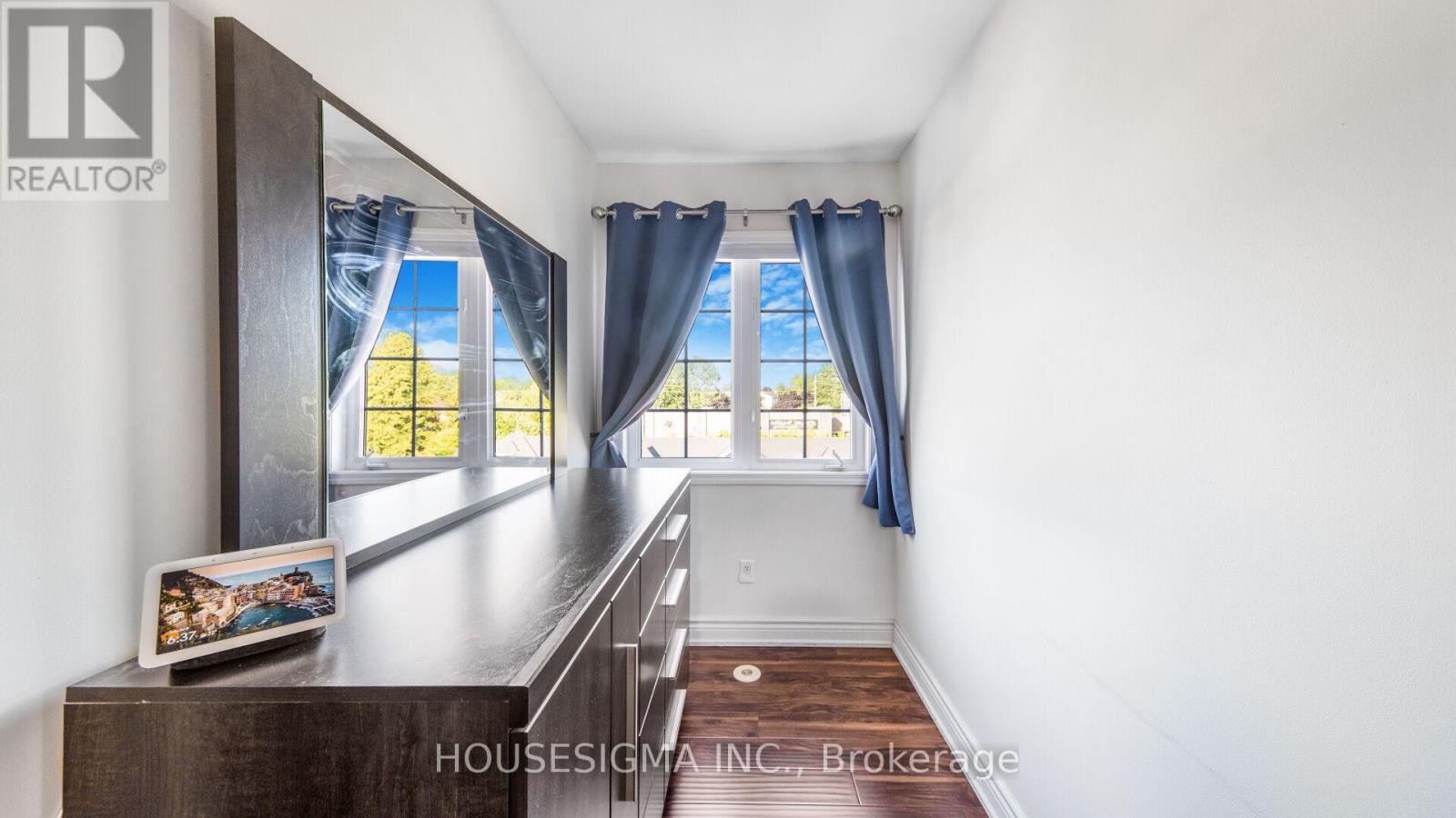 18 Lovegrove Lane Property Photo 29