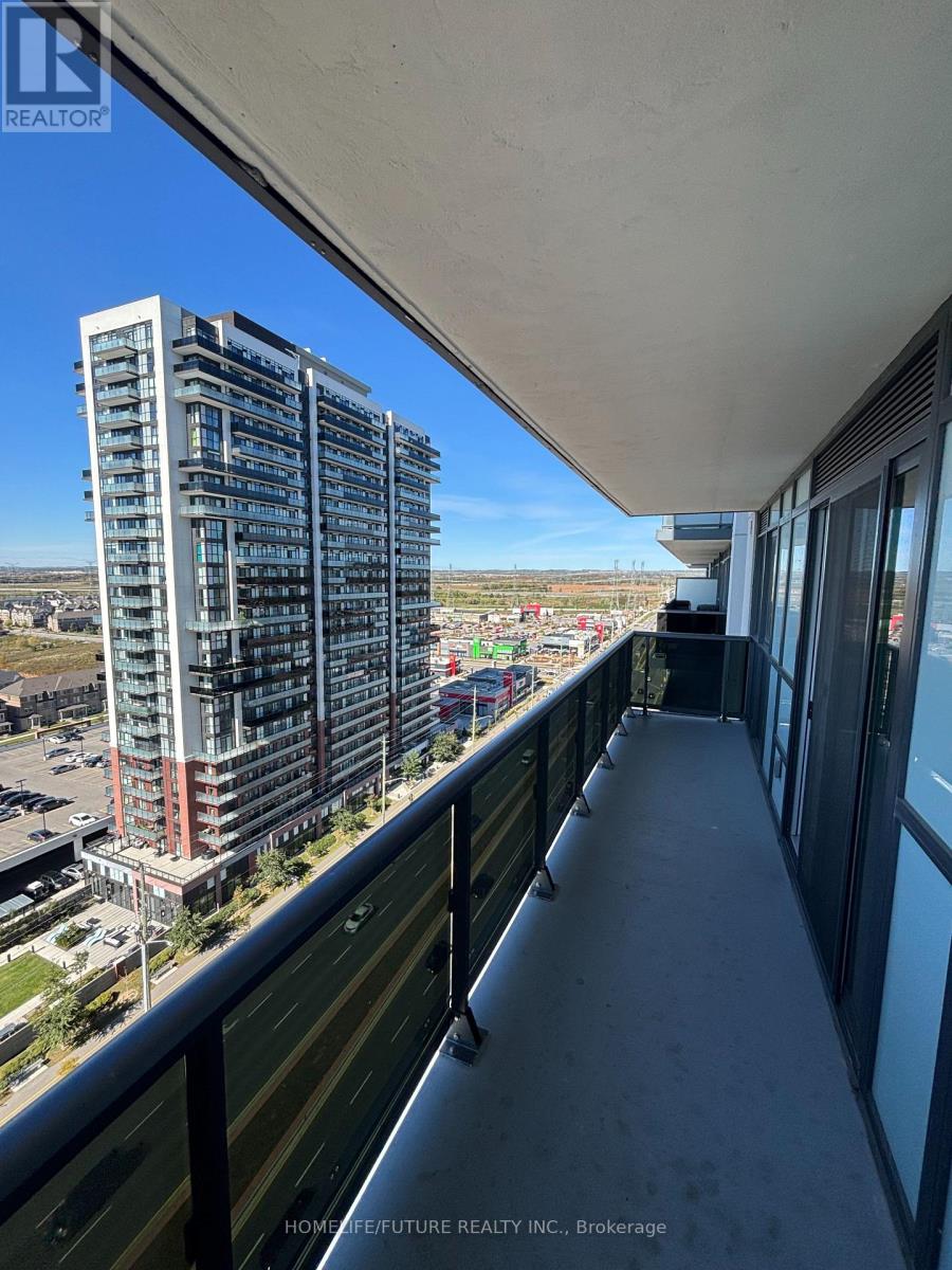 1608 - 2545 Simcoe Street Property Photo 16