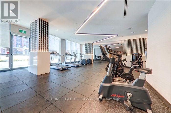 1608 - 2545 Simcoe Street Property Photo 17
