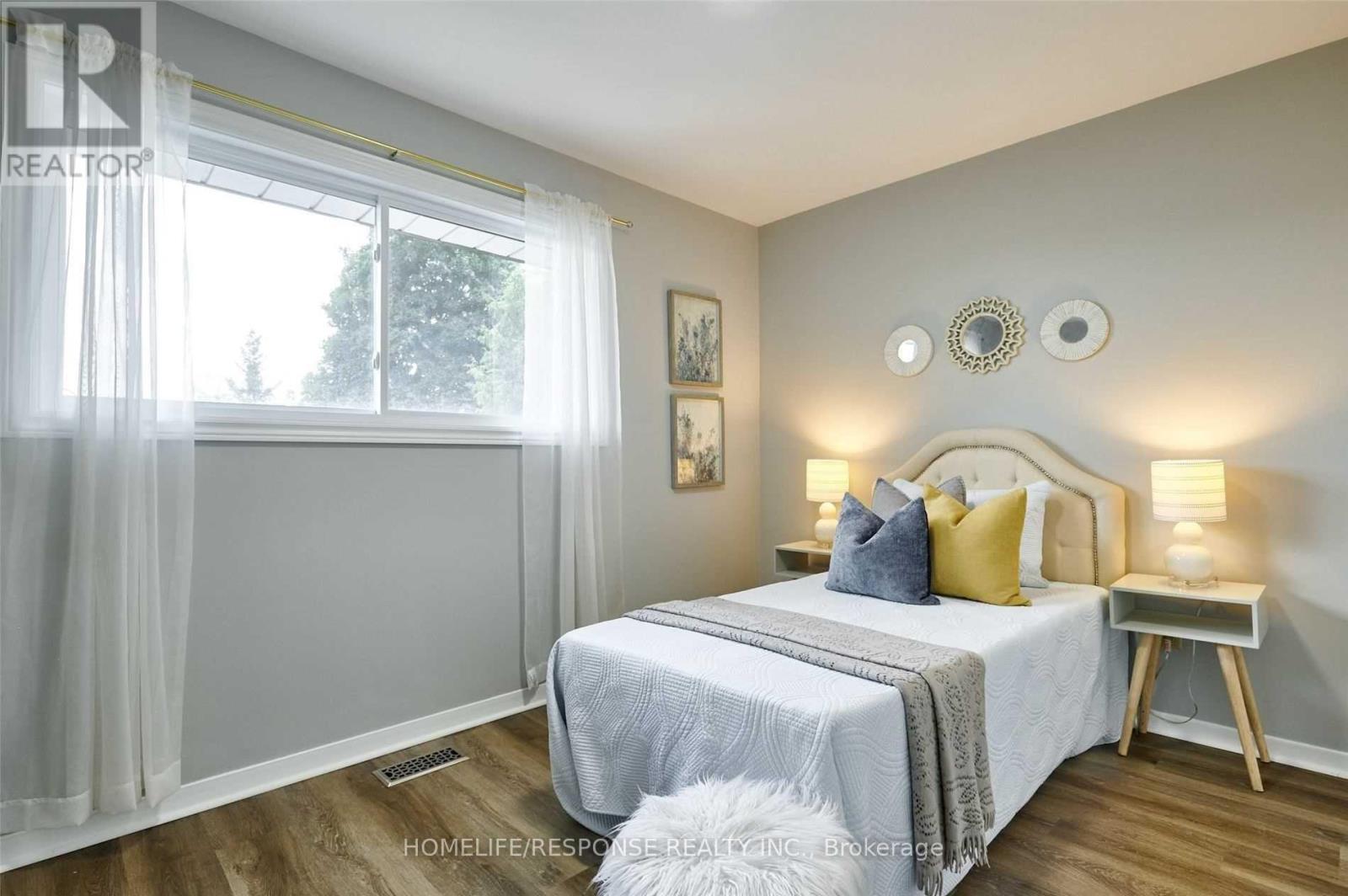 787 Sheppard Avenue Property Photo 8