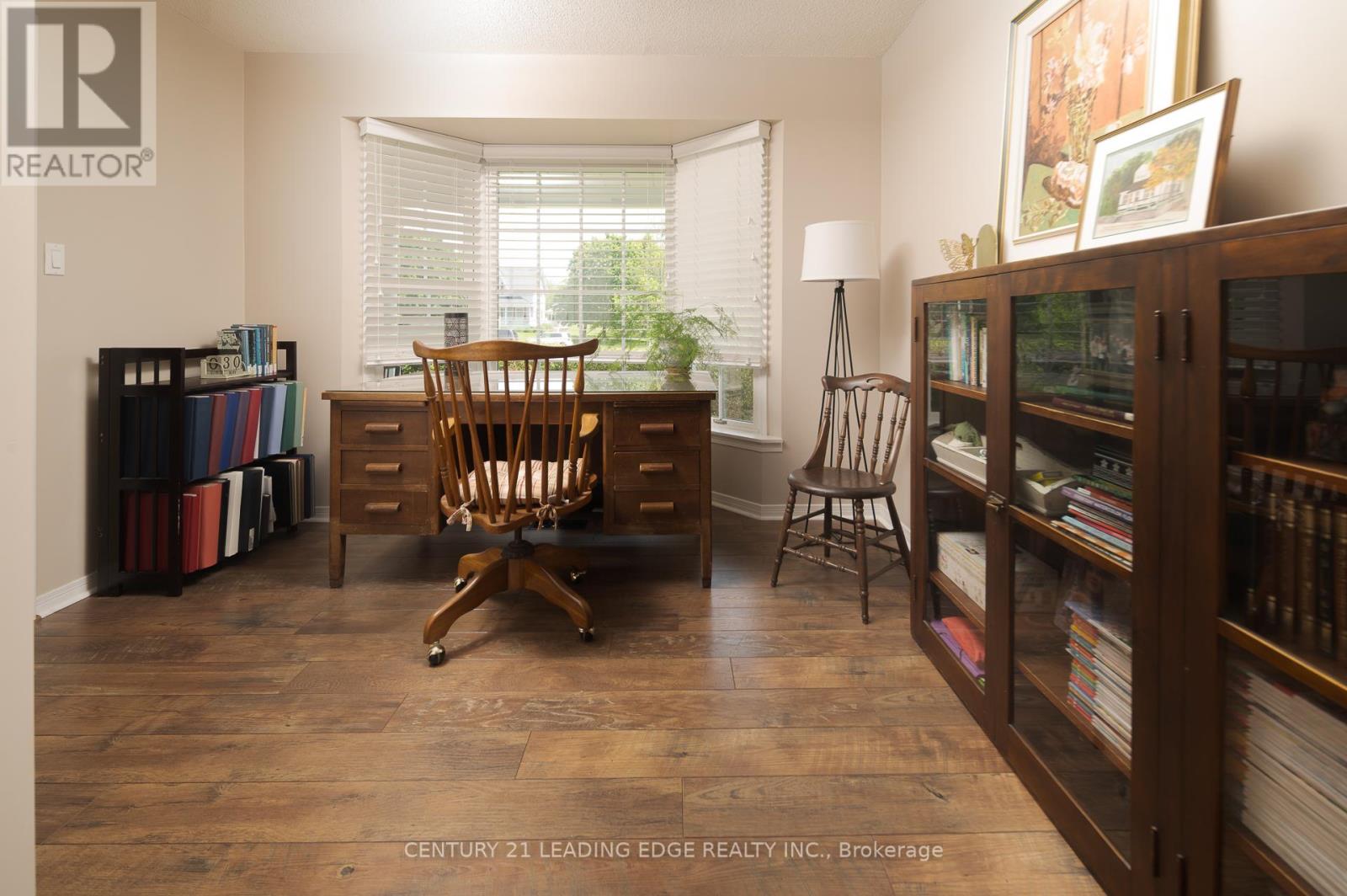 5048 William Street Property Photo 20