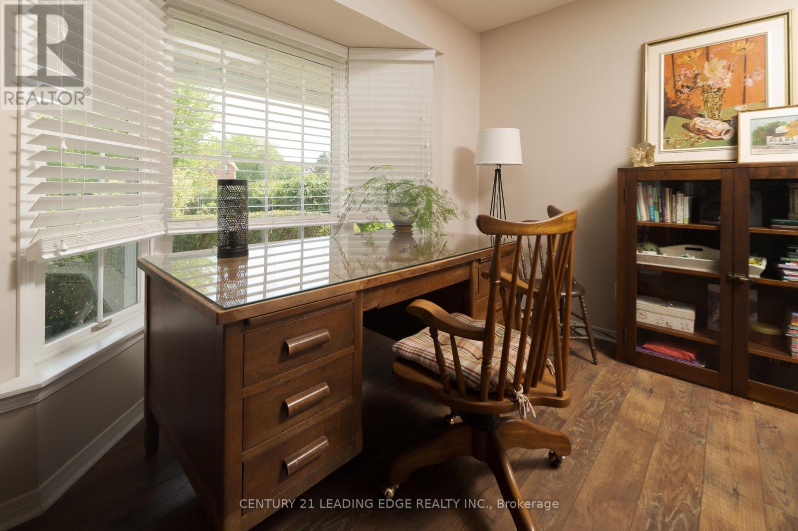 5048 William Street Property Photo 21