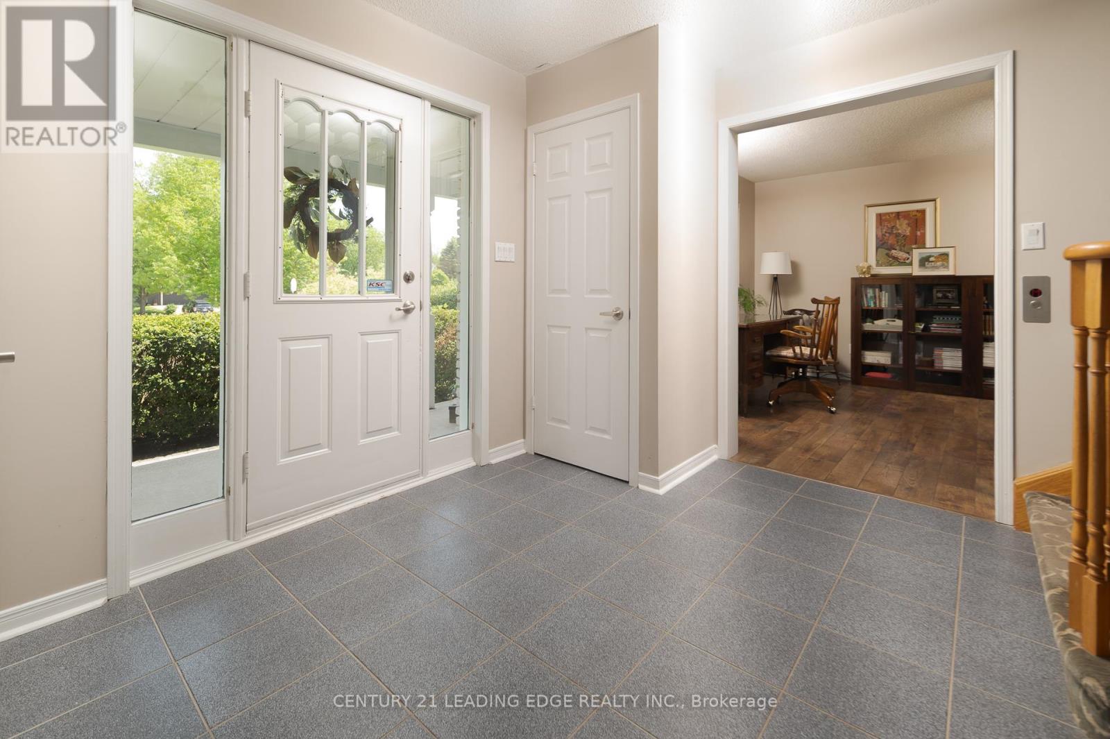 5048 William Street Property Photo 22