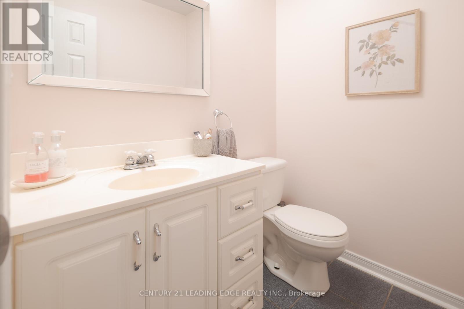 5048 William Street Property Photo 24