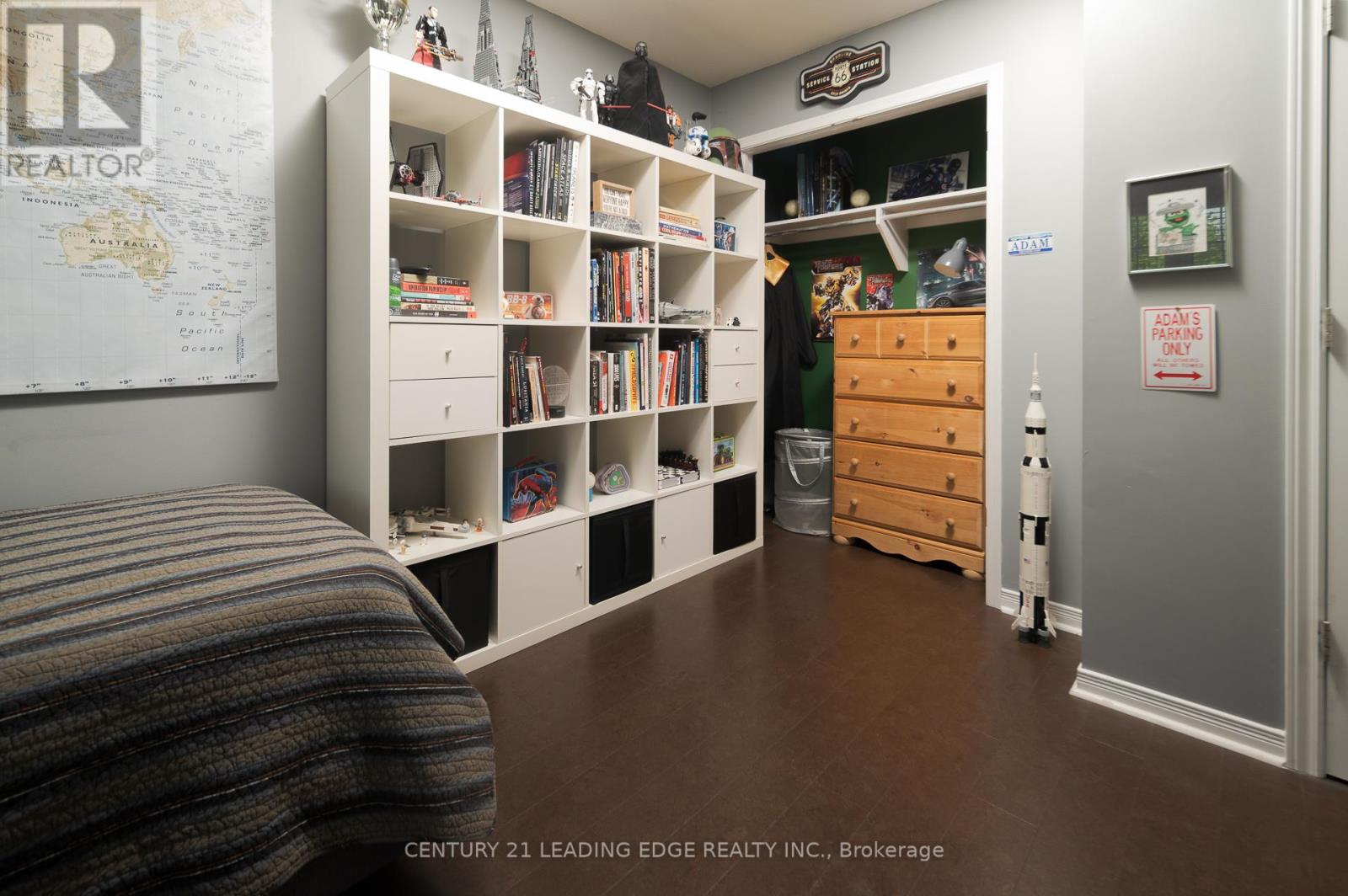 5048 William Street Property Photo 26