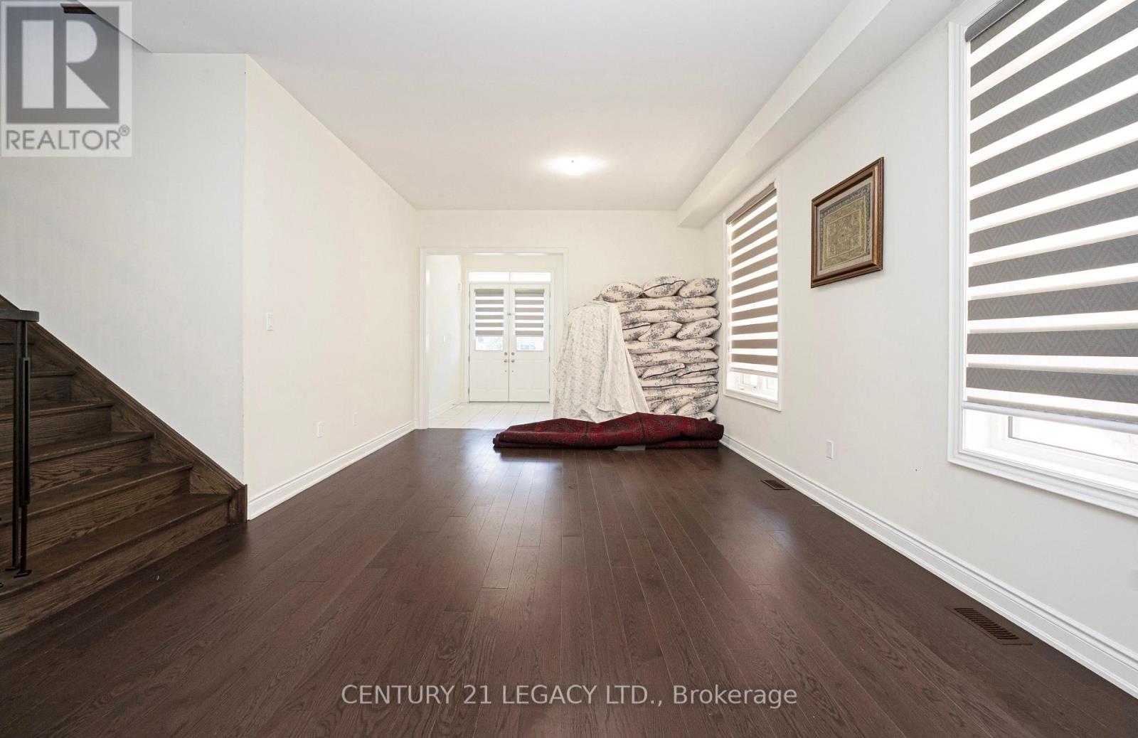 21 Olerud Drive Property Photo 7