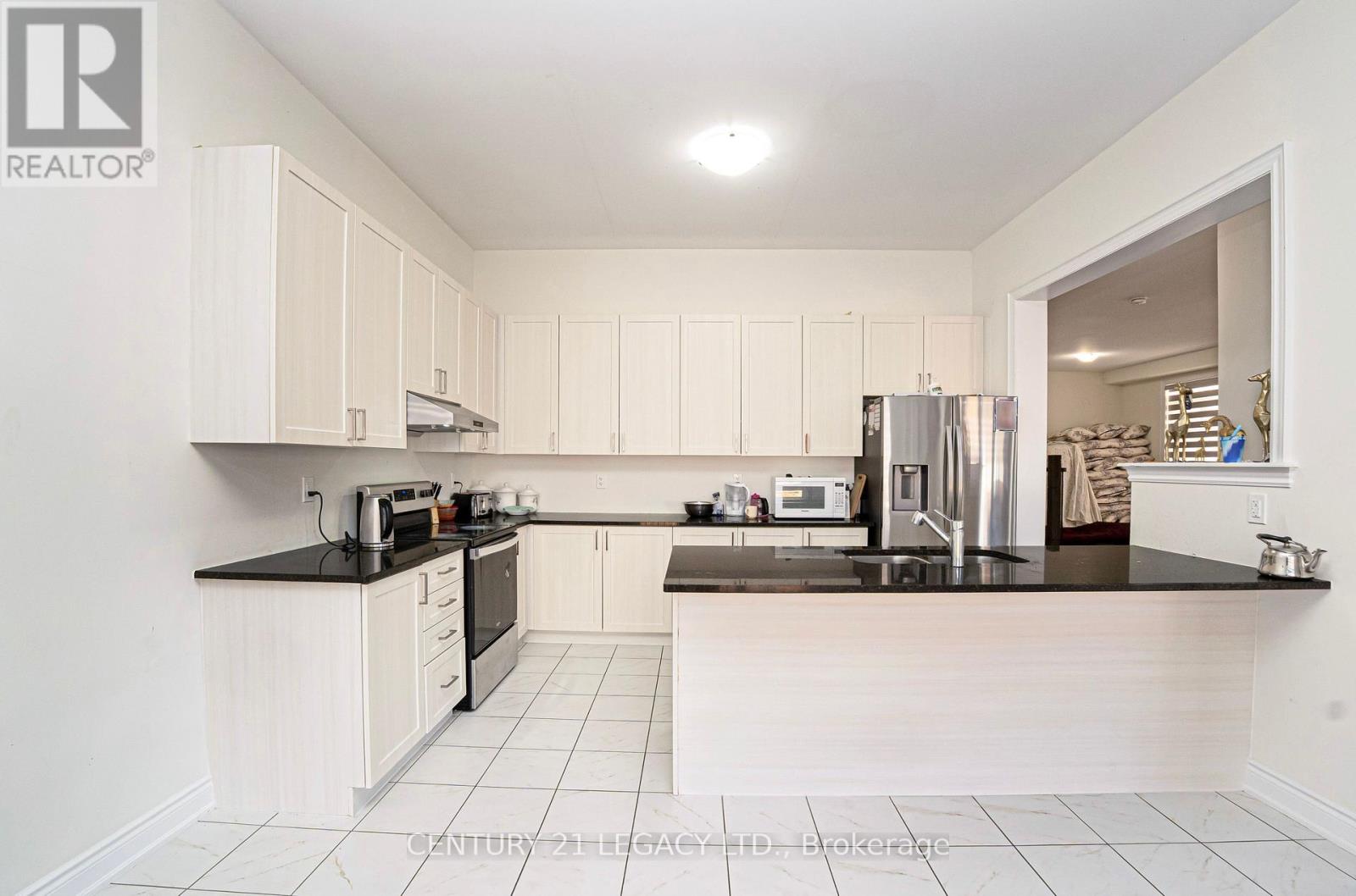 21 Olerud Drive Property Photo 13
