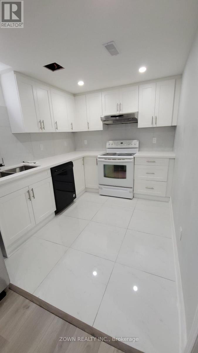 1668 Portland Court Property Photo 9