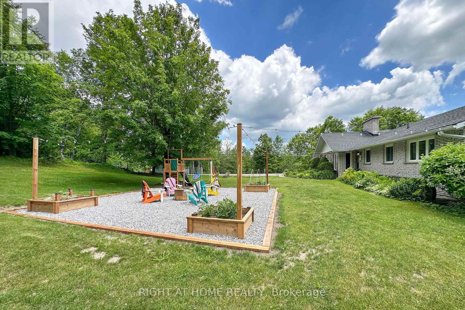 3710 Skelding Road Property Photo 5