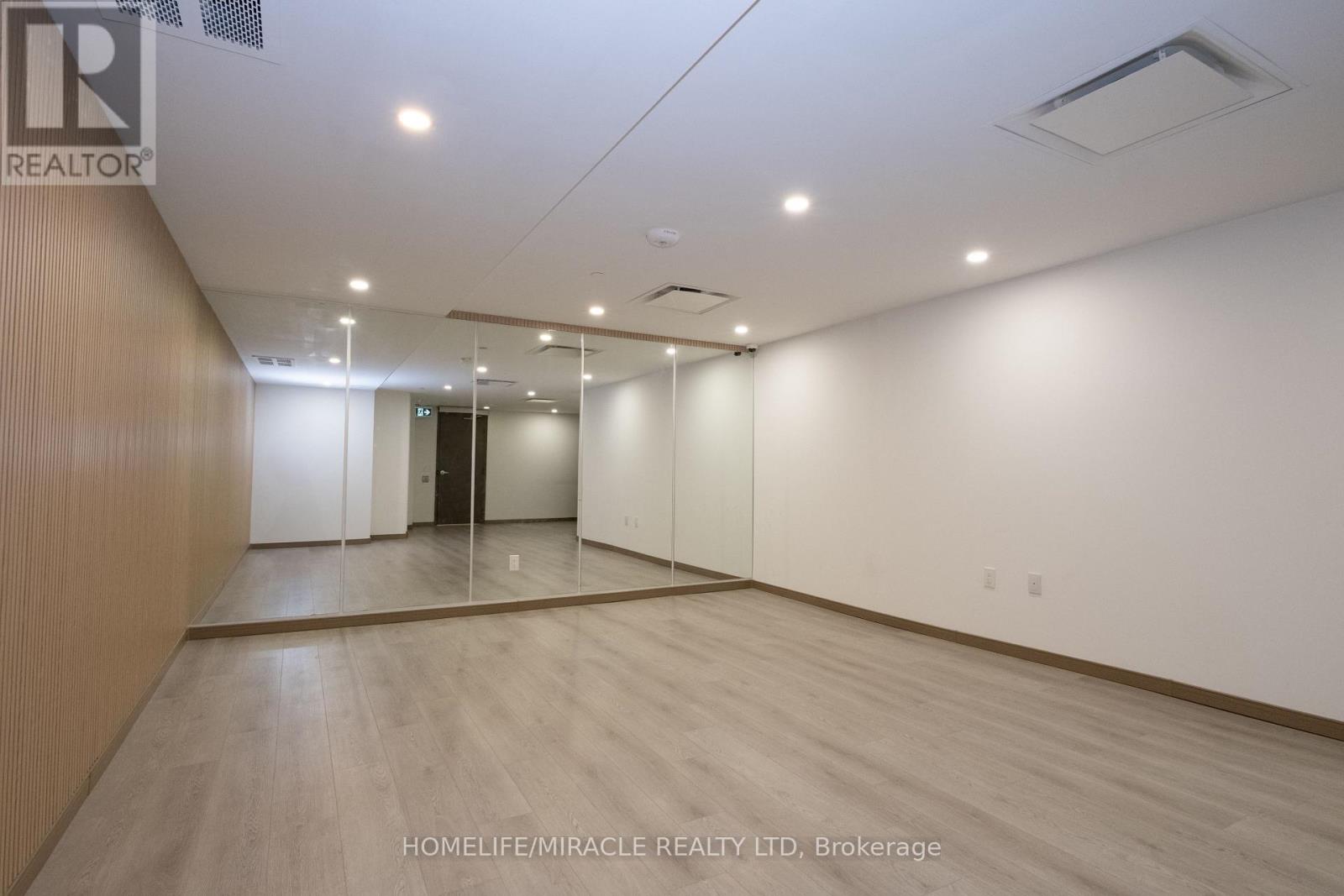 C3-101 - 3425 Sheppard Avenue Property Photo 19