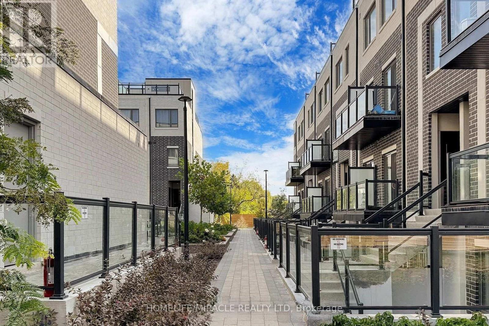 C3-101 - 3425 Sheppard Avenue Property Photo 28