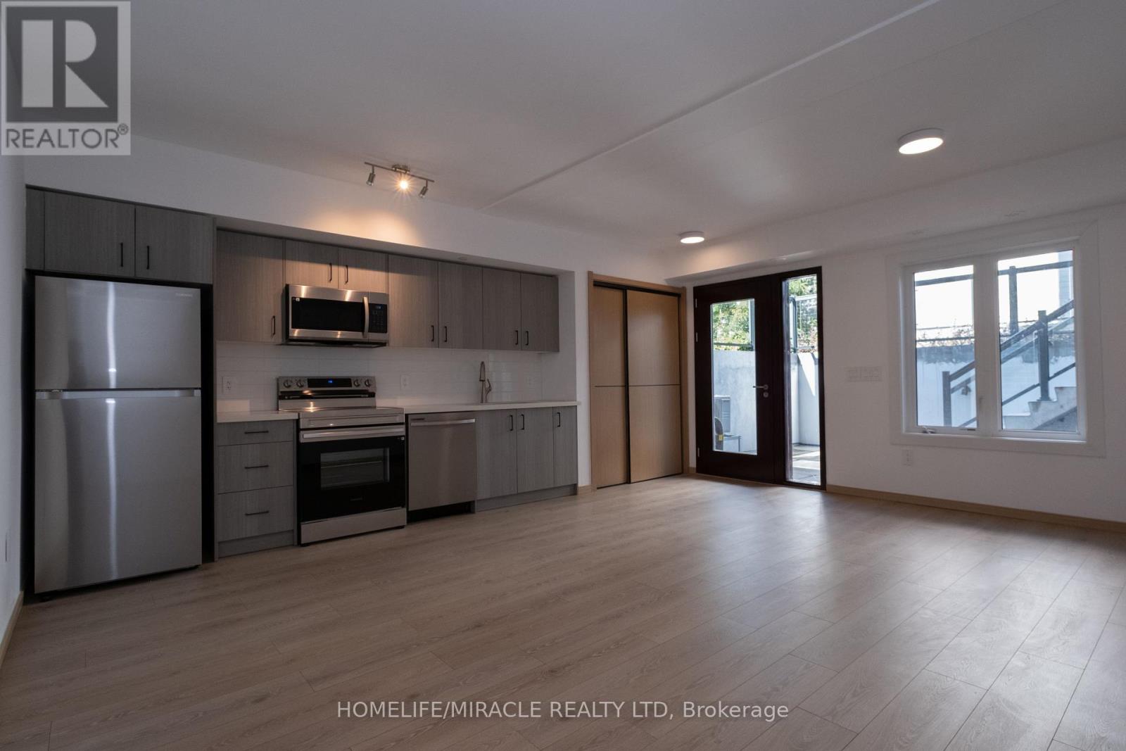 C3-101 - 3425 Sheppard Avenue Property Photo 33