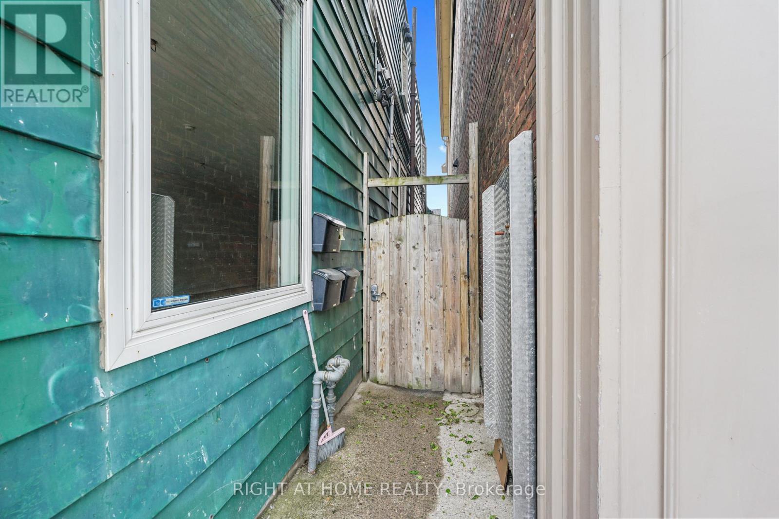 2 - 2207 Queen Street E Property Photo 2