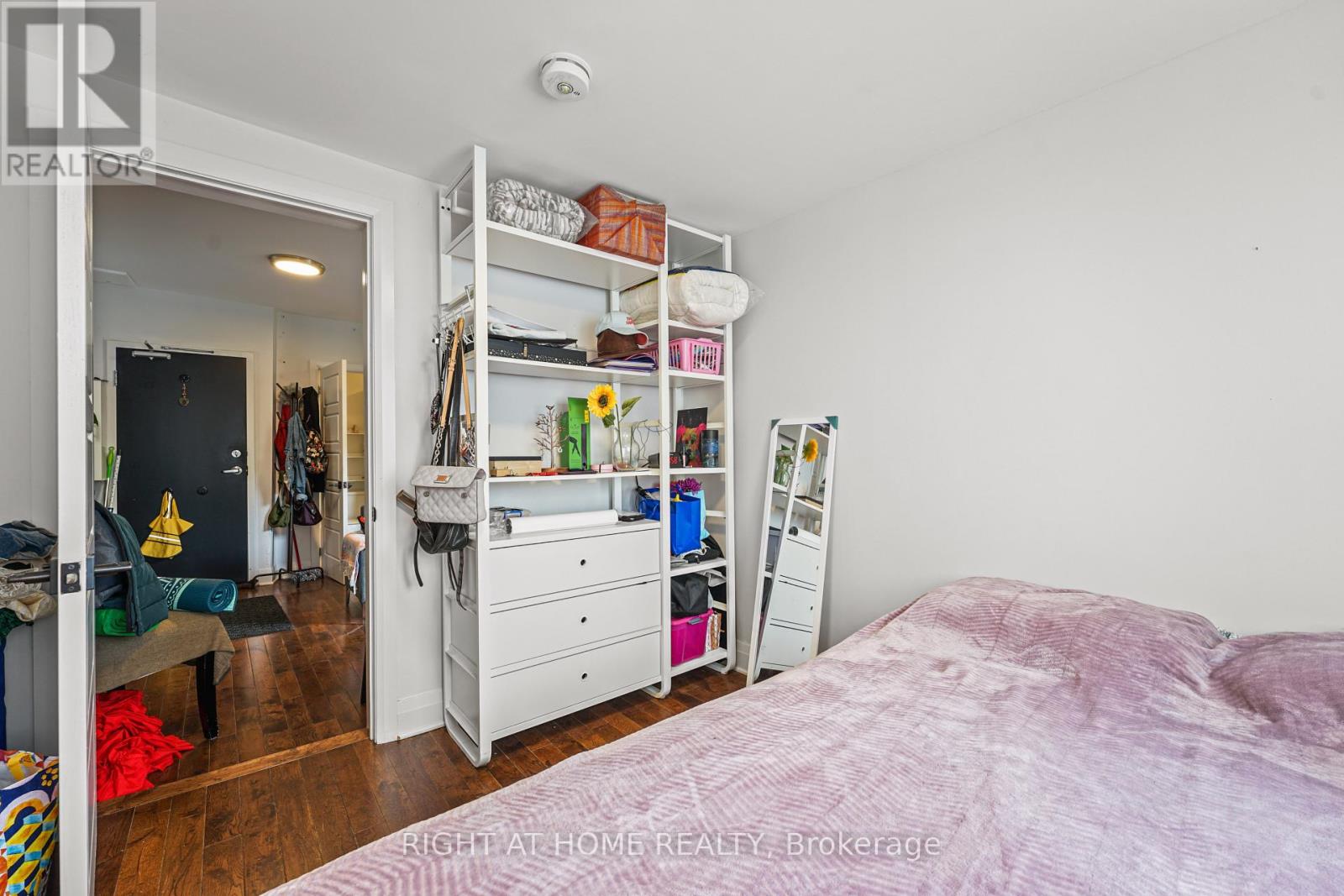 2 - 2207 Queen Street E Property Photo 13