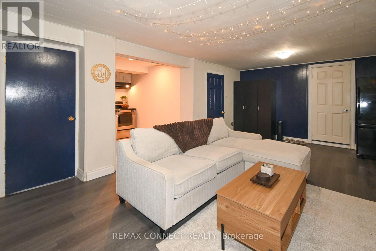 24 Lalton Place Property Photo 32