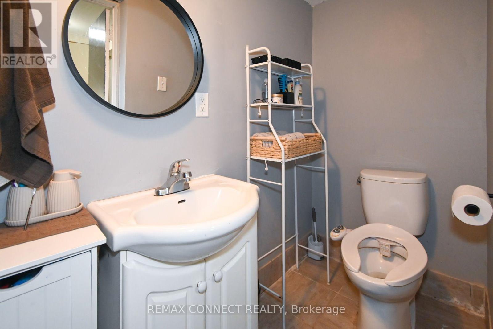 24 Lalton Place Property Photo 35