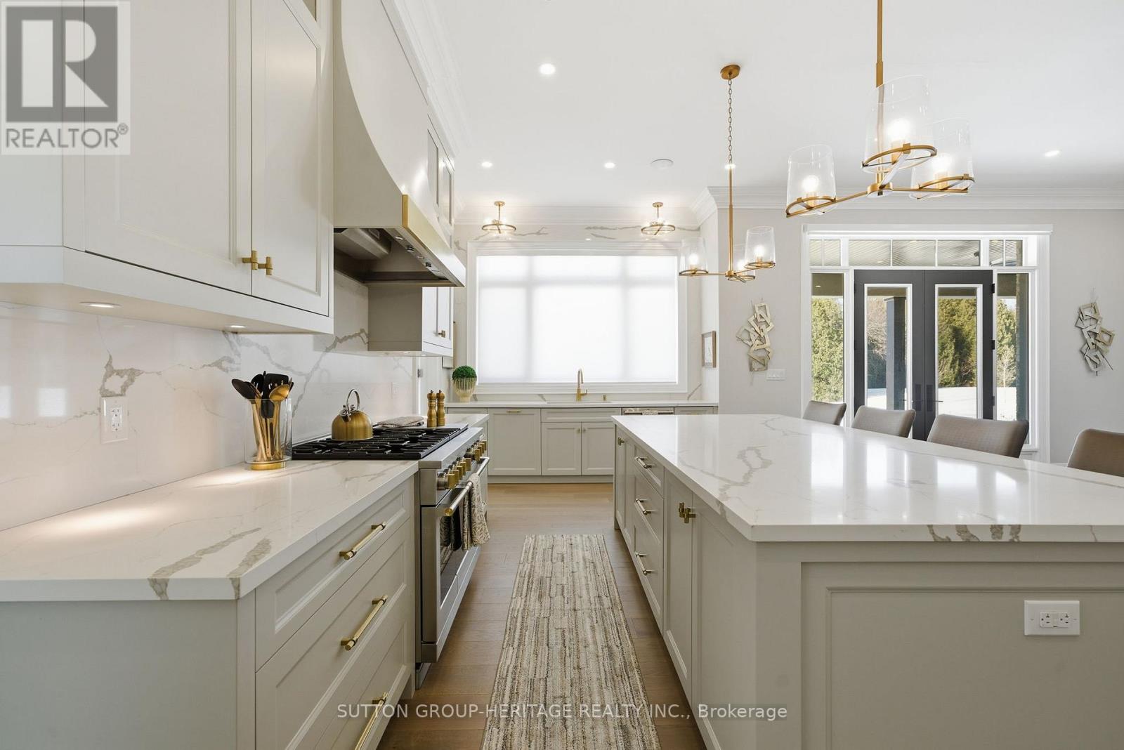 18 Dexshire Drive Property Photo 13