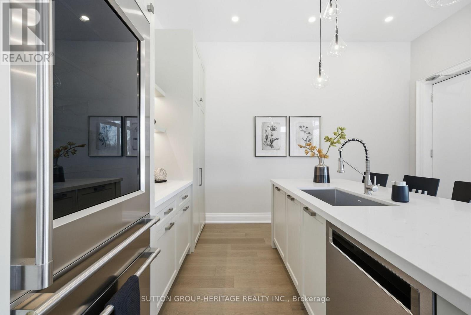 18 Dexshire Drive Property Photo 21
