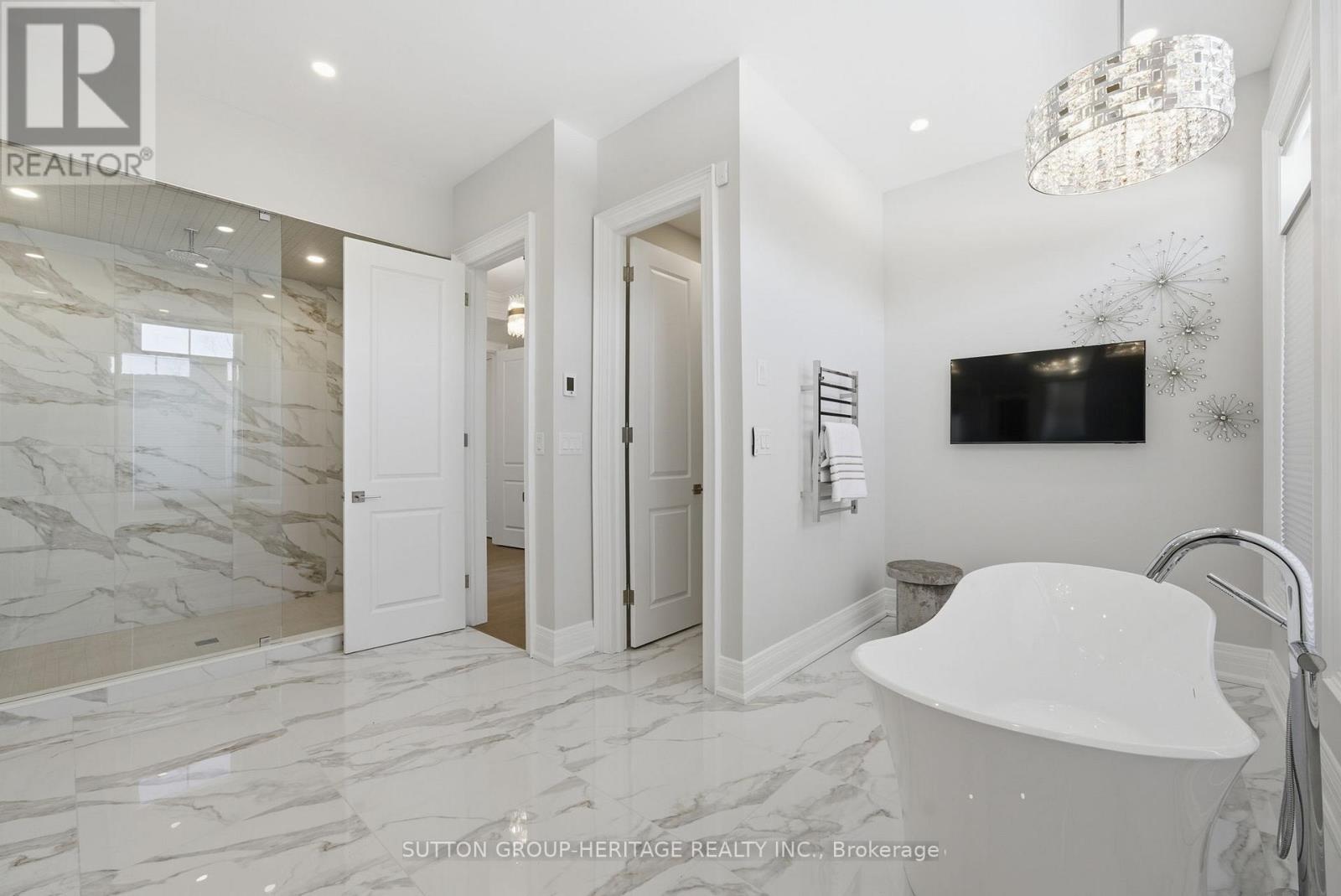 18 Dexshire Drive Property Photo 32