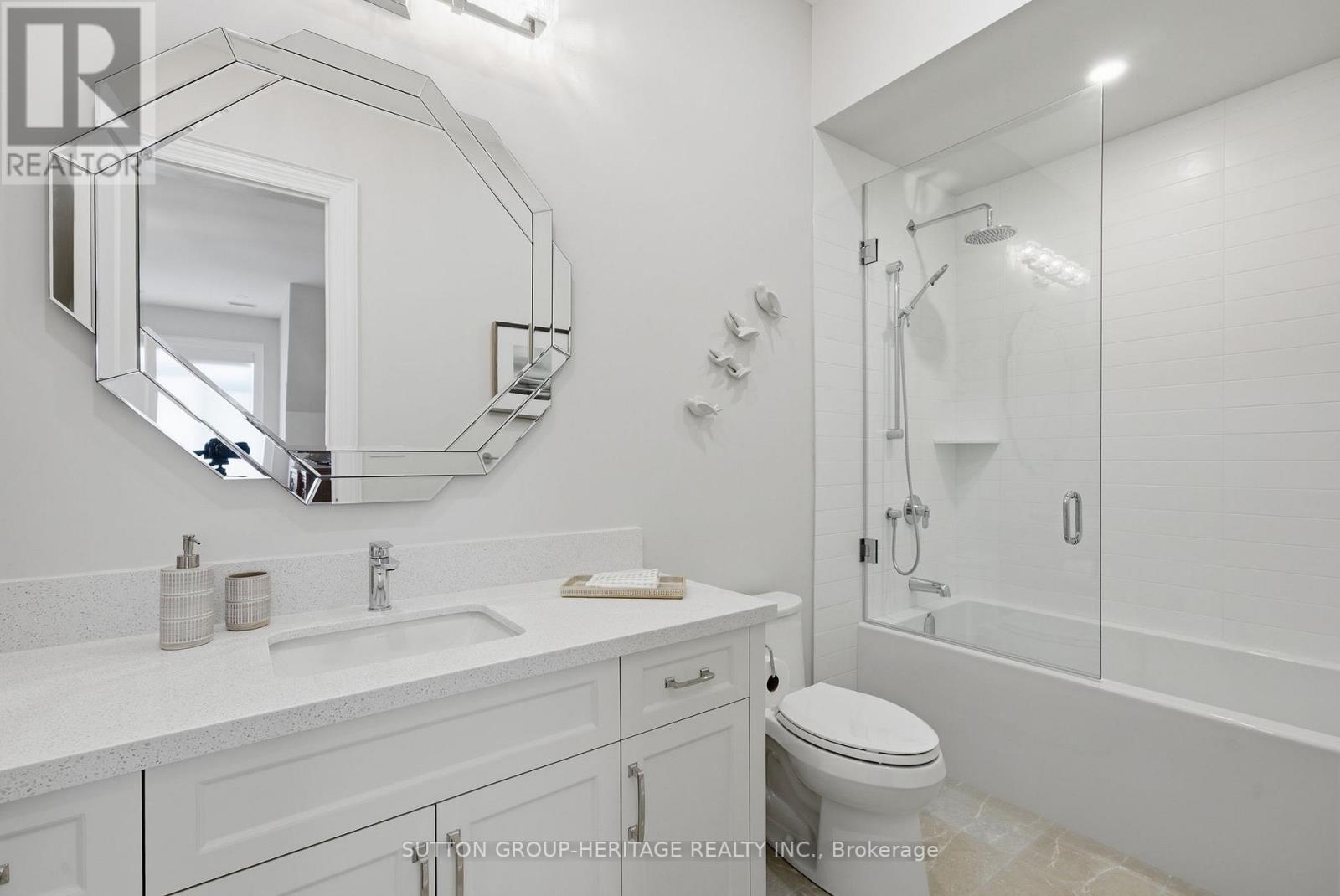 18 Dexshire Drive Property Photo 35