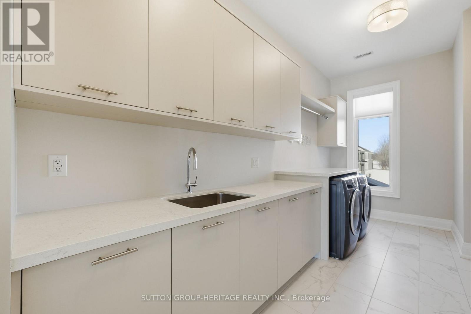 18 Dexshire Drive Property Photo 37