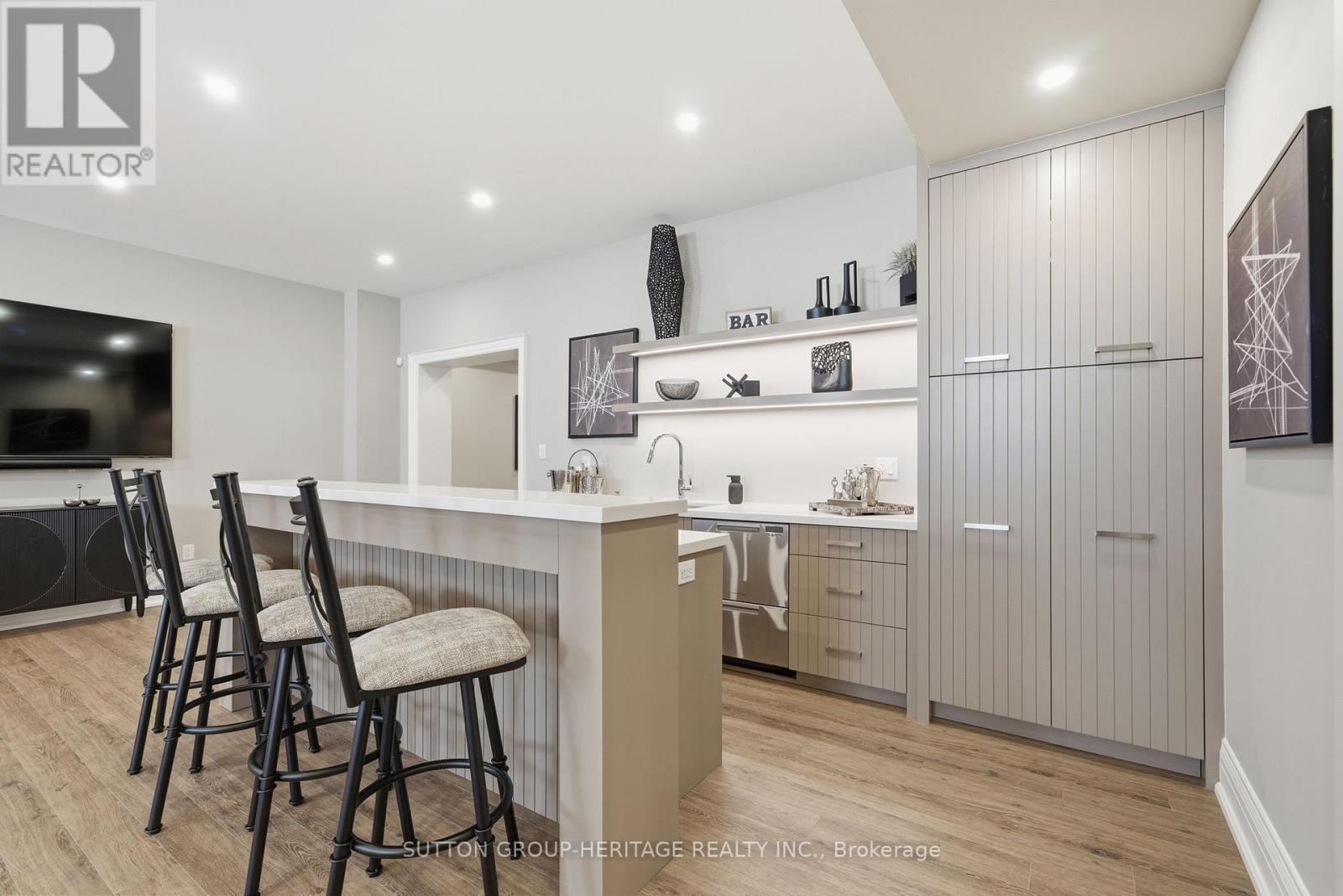 18 Dexshire Drive Property Photo 40