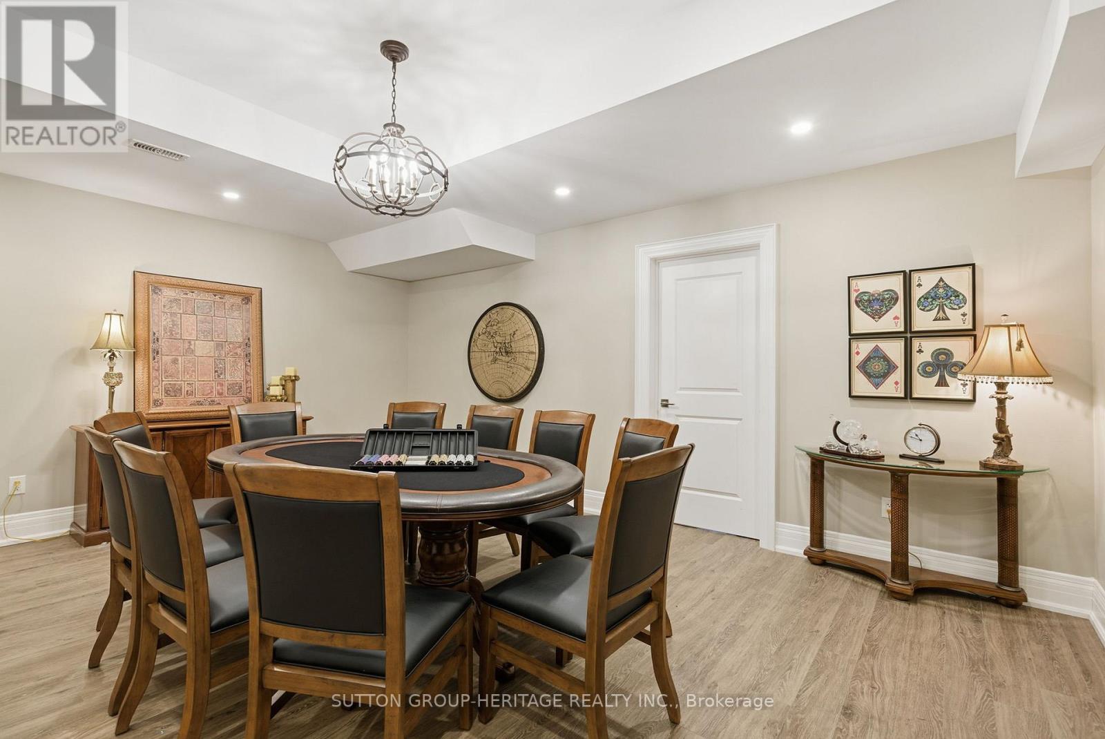 18 Dexshire Drive Property Photo 42