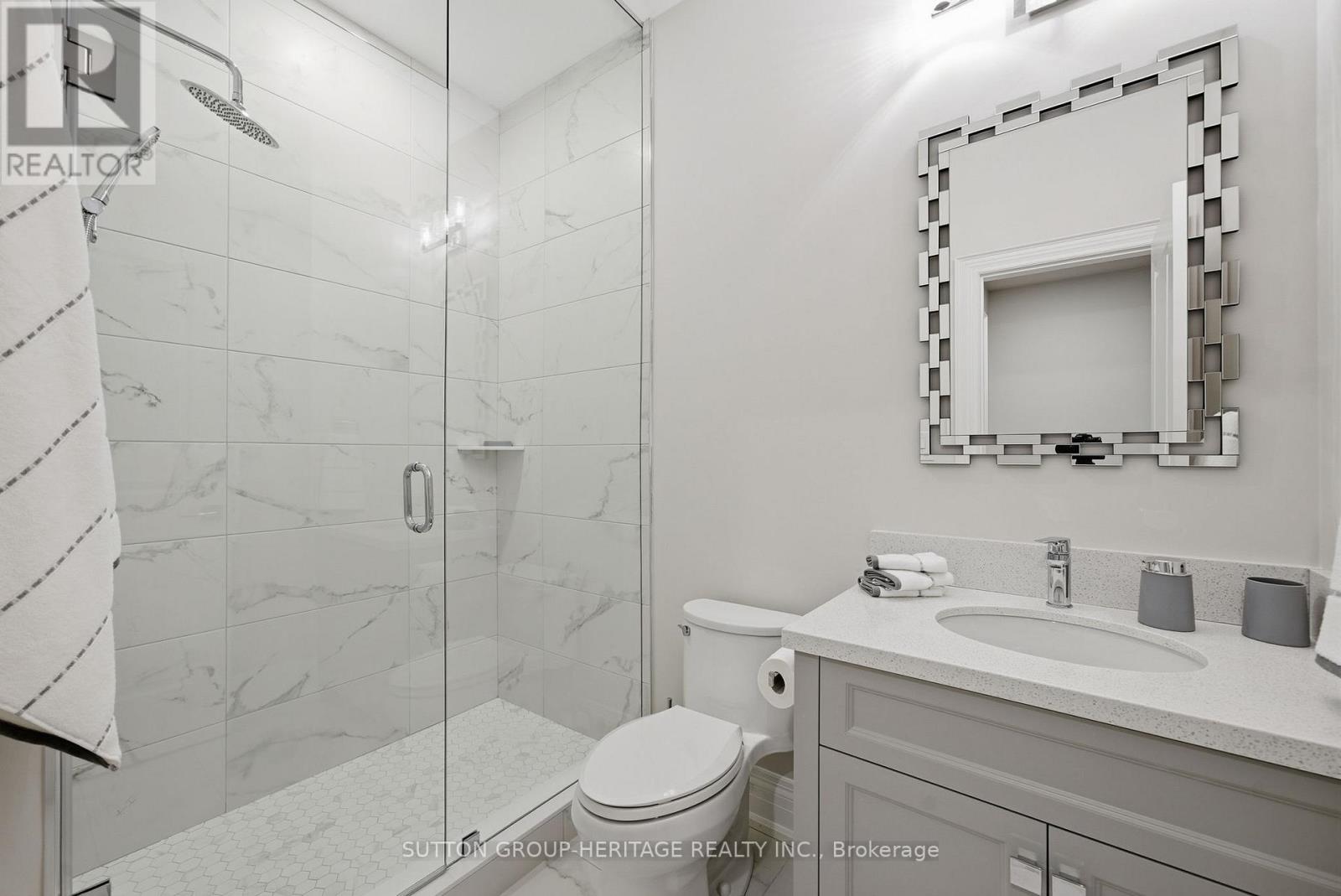 18 Dexshire Drive Property Photo 44