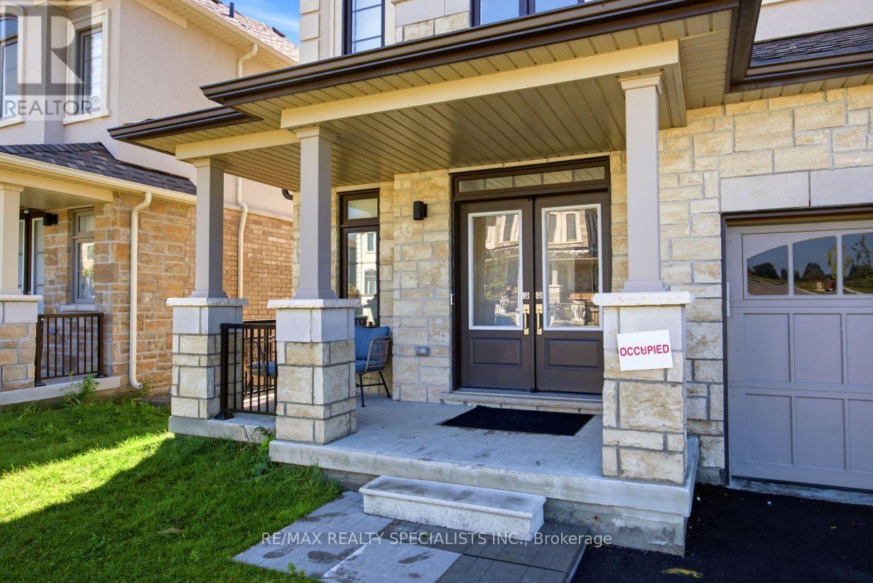 27 Salmon Crescent Property Photo 3