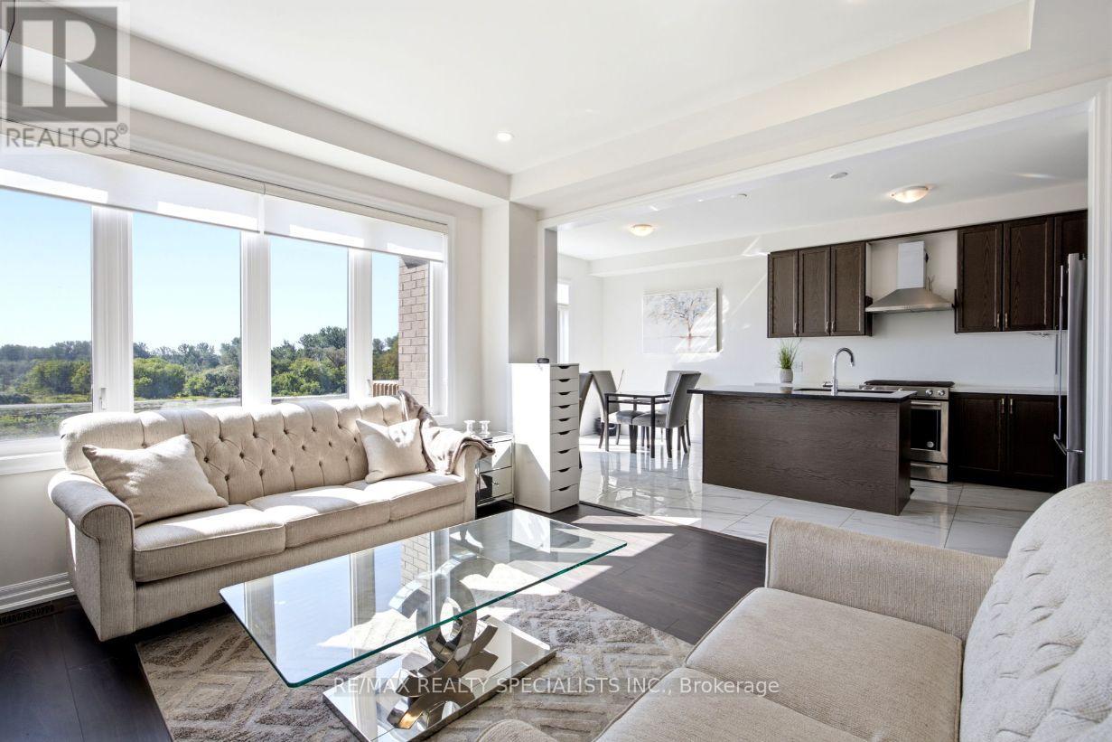27 Salmon Crescent Property Photo 10