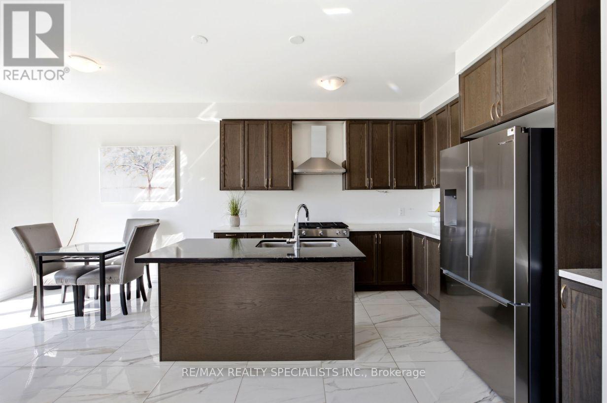 27 Salmon Crescent Property Photo 11