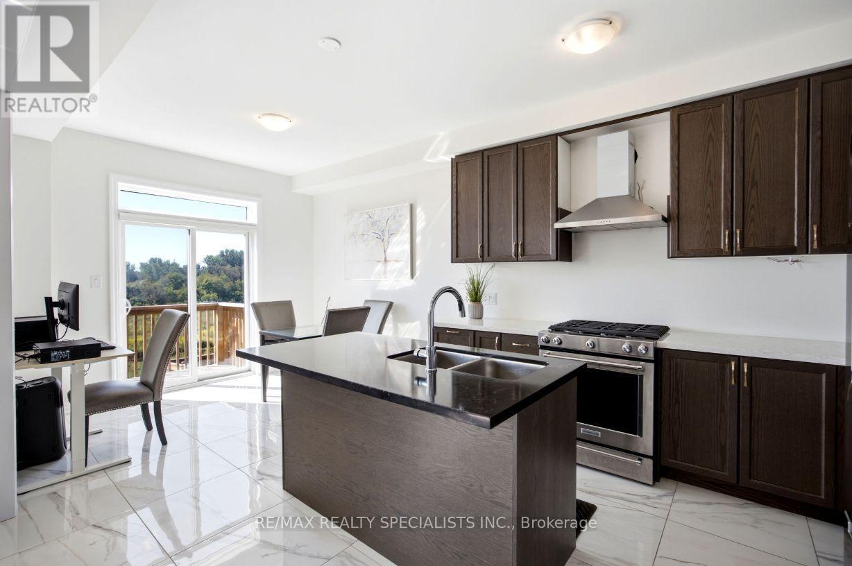 27 Salmon Crescent Property Photo 12