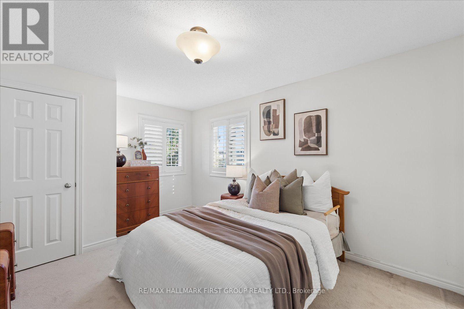 6 Winterton Way Property Photo 16